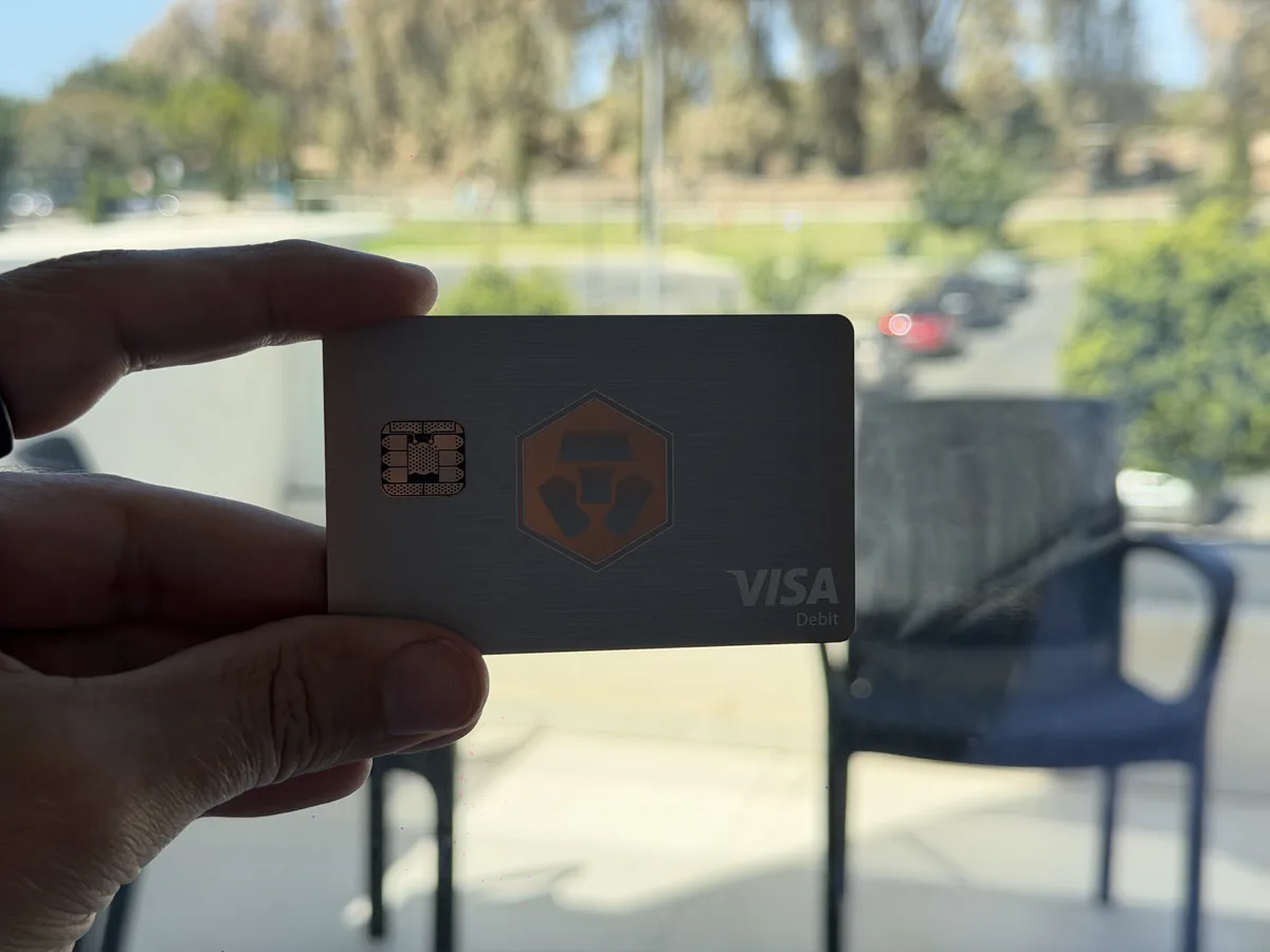 Meine Crypto.com Visa-Karte aus gebürstetem Metall, Ersatzkarte 2026
